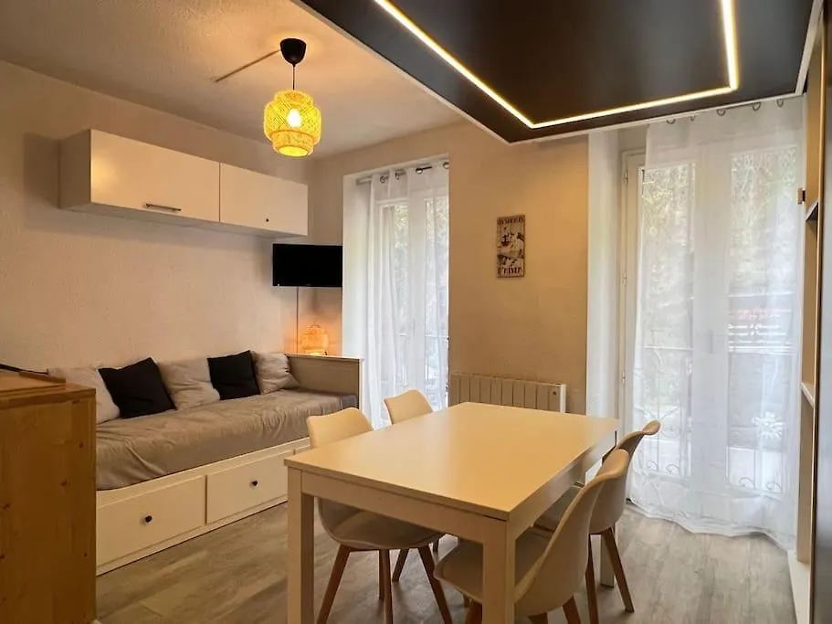 Pied-A-Terre Au Centre De Cauterets. 4 Personnes. Apartment